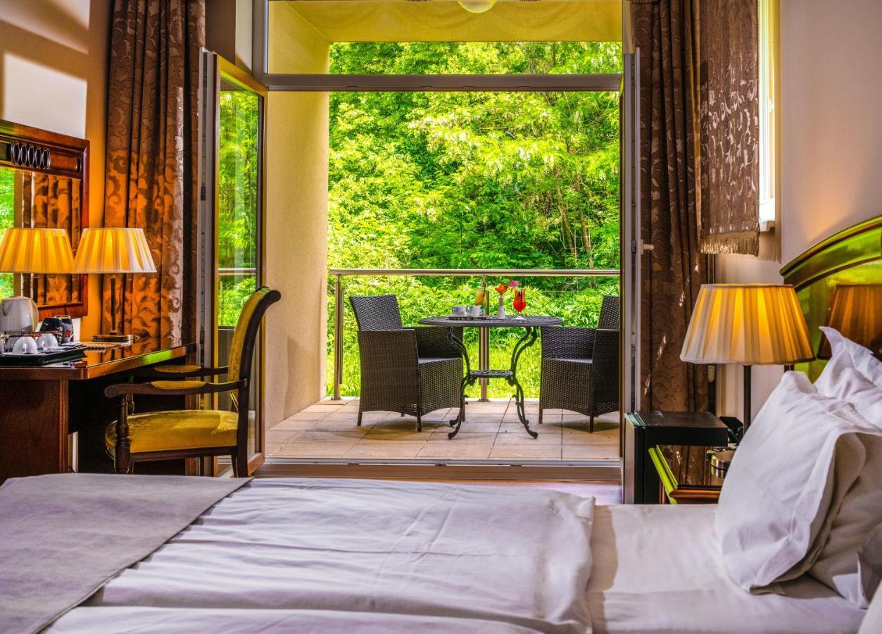 La Contessa Castle Hotel Сильвашварад Экстерьер фото