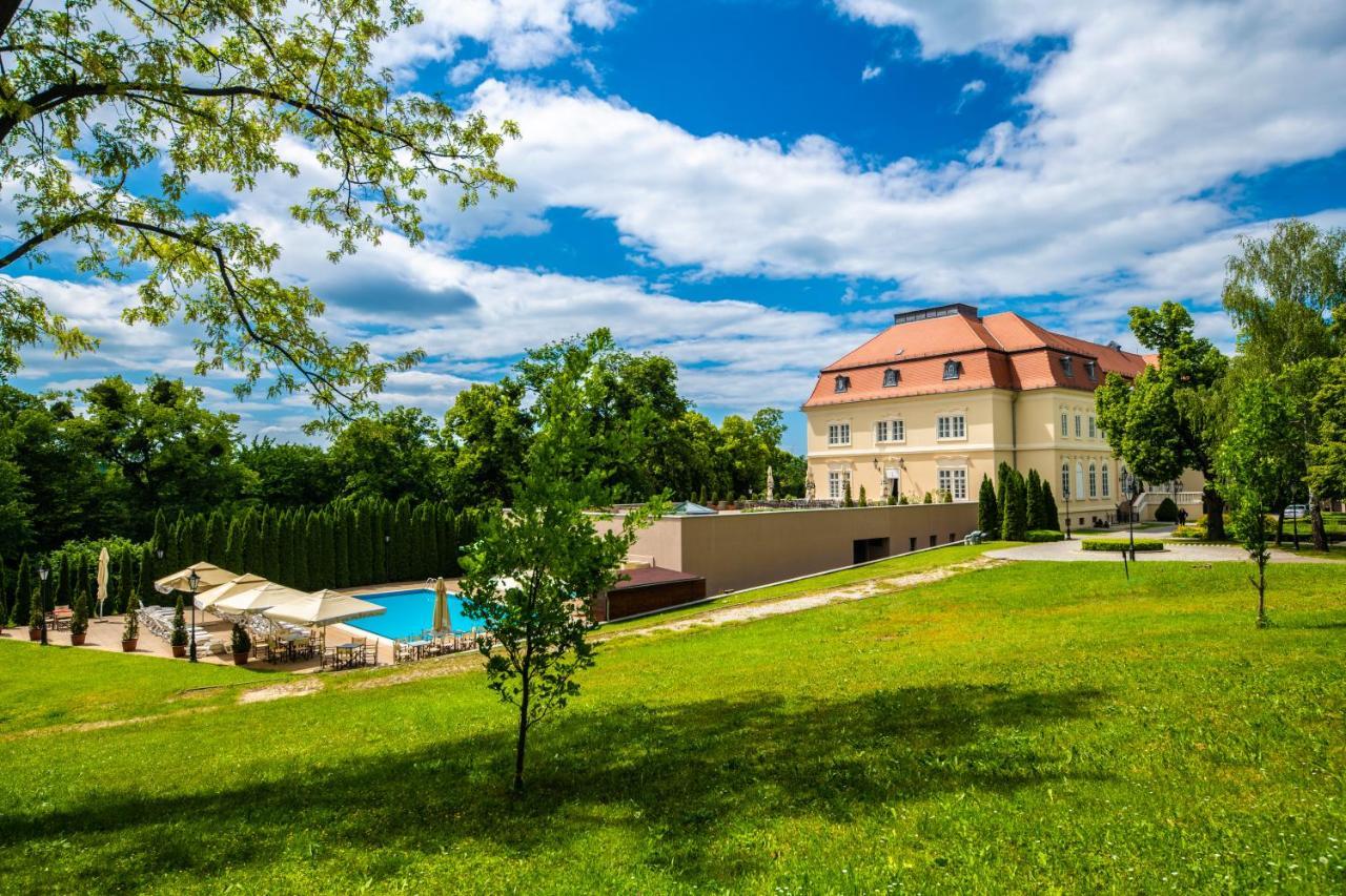 La Contessa Castle Hotel Сильвашварад Экстерьер фото