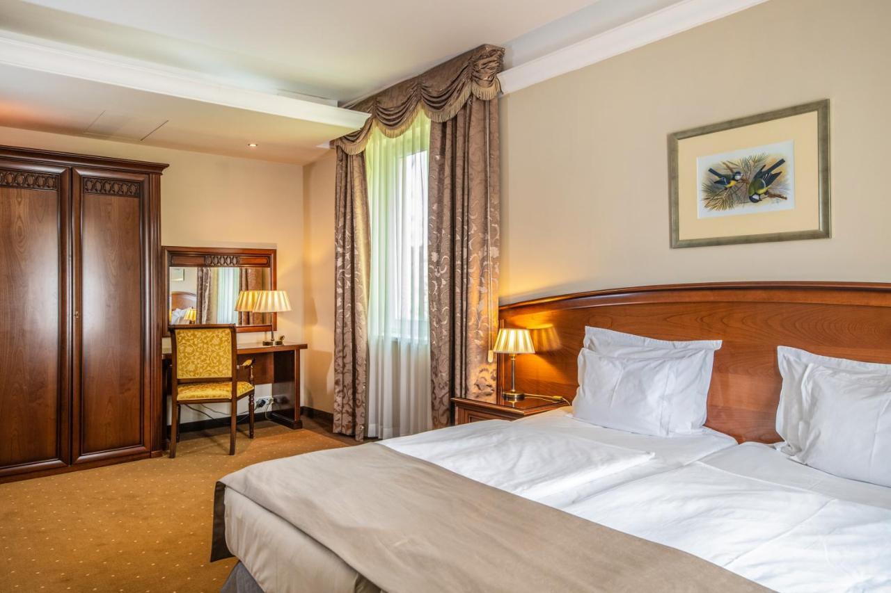 La Contessa Castle Hotel Сильвашварад Экстерьер фото
