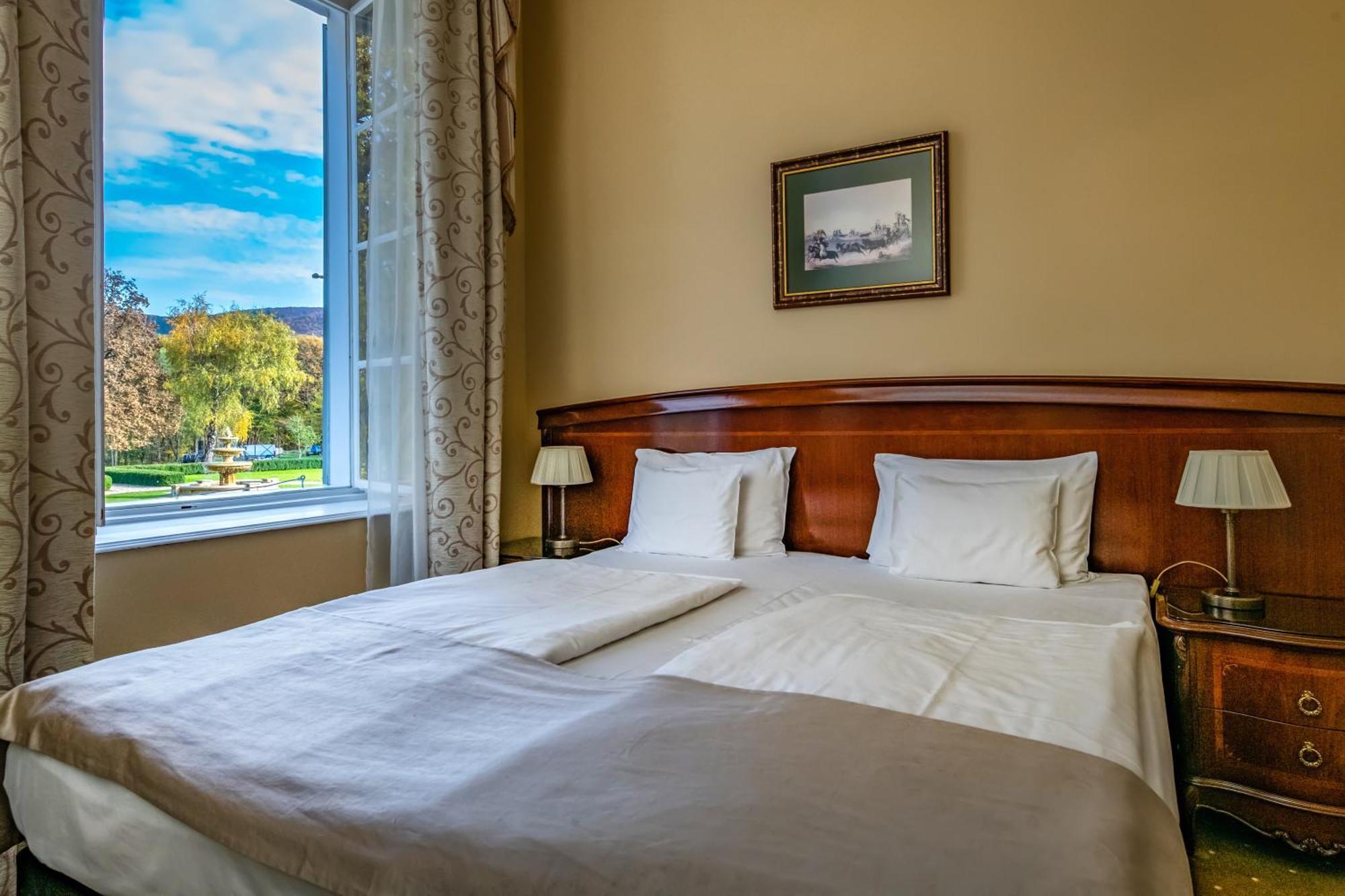 La Contessa Castle Hotel Сильвашварад Экстерьер фото