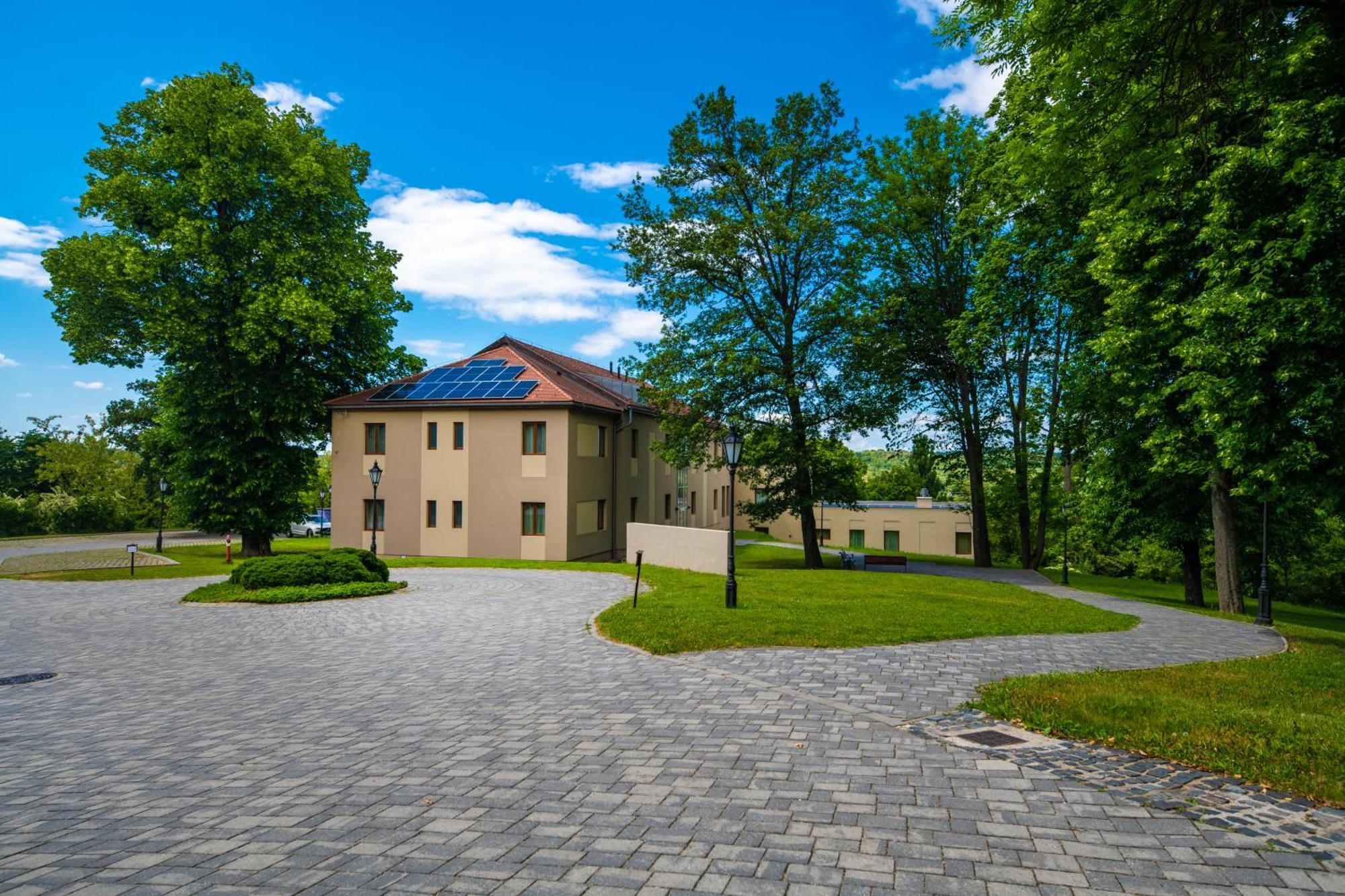 La Contessa Castle Hotel Сильвашварад Экстерьер фото
